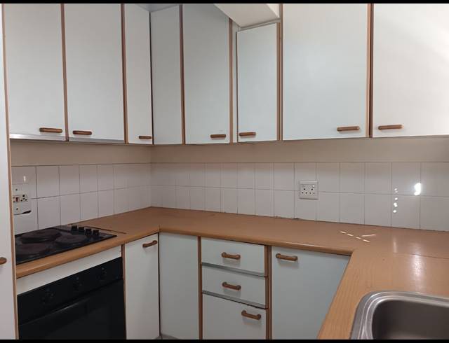 1 BEDROOM FLAT TO LET IN MORNINGSIDE